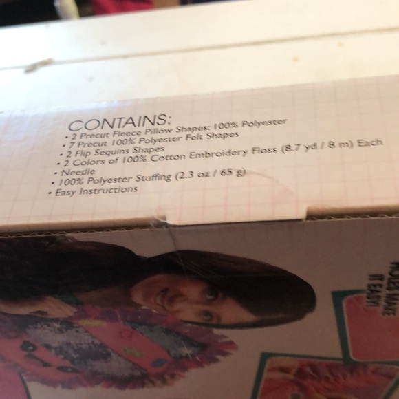 Knot -a cupcake  sequin plush - Picture 9 of 10